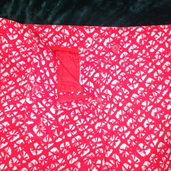 Kenar Geometric Patterned Red & White Shorts, Sz 12 - Picture 5 of 11